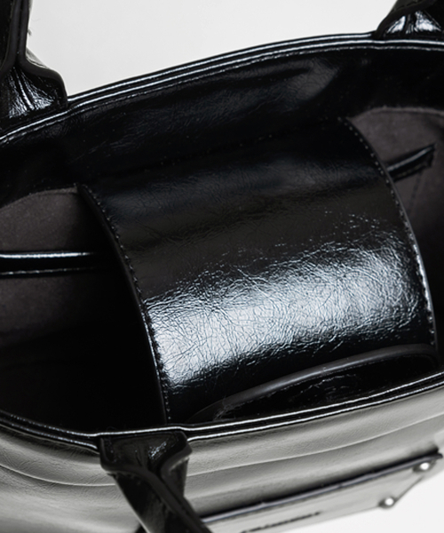 RAIMENT(レイメント)の「Stud Patch Macaroon Bag_Black(トートバッグ・レディース・その他・FREE)」の9枚目の写真