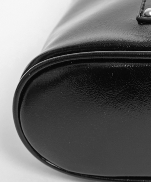 RAIMENT(レイメント)の「Stud Patch Macaroon Bag_Black(トートバッグ・レディース・その他・FREE)」の10枚目の写真