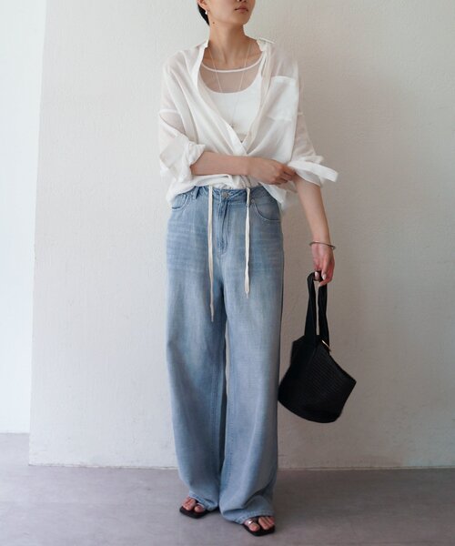 LOUNGEDRESS(ラウンジドレス)の「ライトドロストデニムパンツ(デニムパンツ・レディース・ブルー・MEDIUM/SMALL)」の3枚目の写真