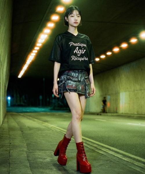 LENGAGEMENT(ランガージュマン)の「AGIR Football Jersey (Black)(Tシャツ/カットソー・レディース・ブラック・FREE)」の4枚目の写真