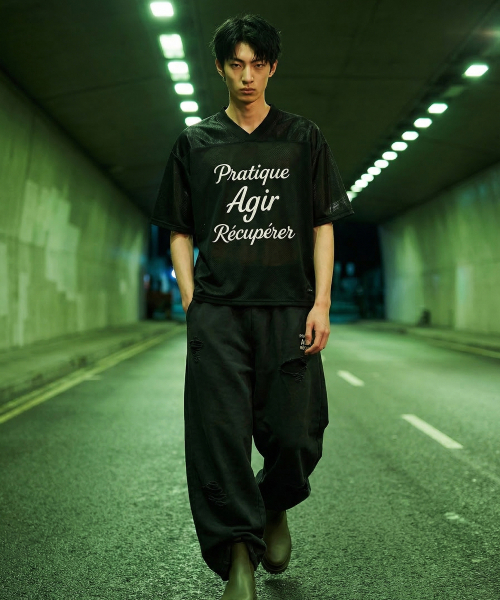 LENGAGEMENT(ランガージュマン)の「AGIR Football Jersey (Black)(Tシャツ/カットソー・レディース・ブラック・FREE)」の7枚目の写真