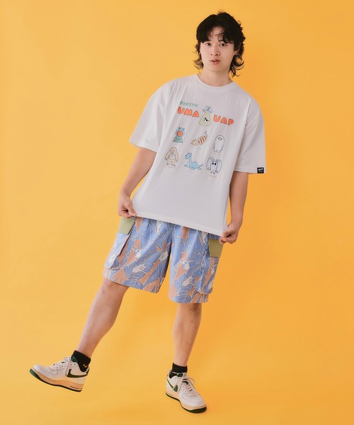ScoLar Parity(スカラーパリティ)の「362117:UMA・UAP集合柄Tシャツ(Tシャツ/カットソー・レディース・ピンク/ブラック/イエロー/オフホワイト・M)」の15枚目の写真