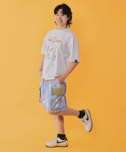 ScoLar Parity(スカラーパリティ)の「362117:UMA・UAP集合柄Tシャツ(Tシャツ/カットソー・レディース・ピンク/ブラック/イエロー/オフホワイト・M)」の16枚目の写真