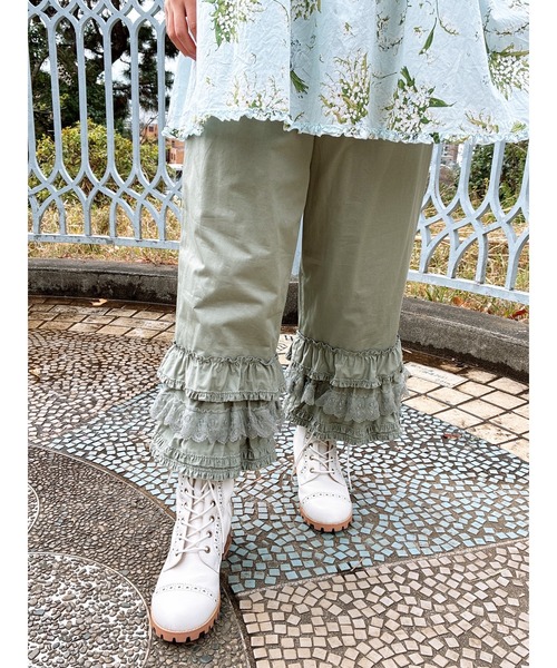 PINK HOUSE(ピンクハウス)の「裾フリル使いパンツ(その他パンツ・レディース・カーキ/ブラック/アイボリー/ピンク・LARGE/MEDIUM)」の7枚目の写真