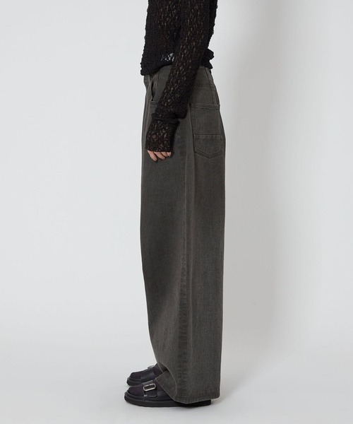 ASTRAET(アストラット)の「ASU COL/DNM BIGBALLOON(デニムパンツ・メンズ・ダークグレー・3/1)」の4枚目の写真