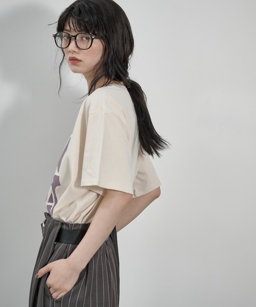 THE YOn(ザヨン)の「フロッキープリントハーフスリーブTシャツ(Tシャツ/カットソー・レディース・ブラウン/アイボリー/オフホワイト・FREE)」の10枚目の写真