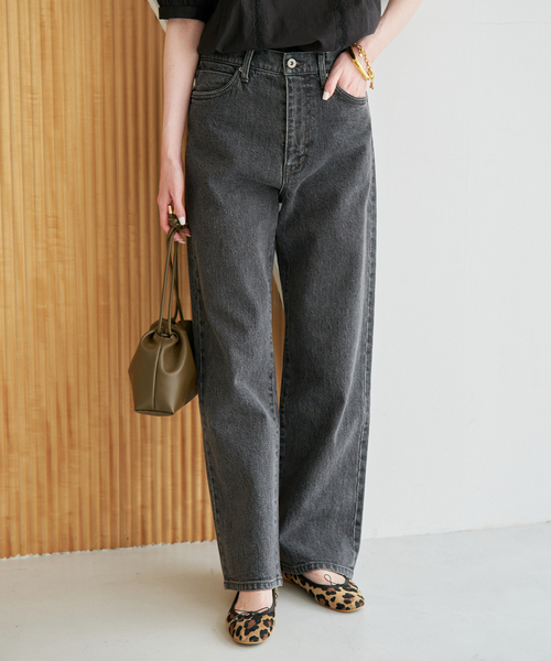 SLOBE IENA(スローブイエナ)の「《4サイズ展開/追加》LE DENIM ストレートデニムパンツ(デニムパンツ・レディース・ブラック/サックスブルー・36/38/40/34)」の1枚目の写真