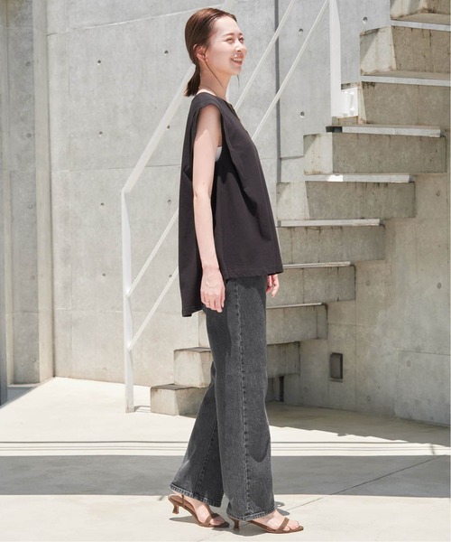 SLOBE IENA(スローブイエナ)の「《4サイズ展開/追加》LE DENIM ストレートデニムパンツ(デニムパンツ・レディース・ブラック/サックスブルー・36/38/40/34)」の7枚目の写真