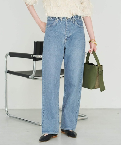 SLOBE IENA(スローブイエナ)の「《4サイズ展開/追加》LE DENIM ストレートデニムパンツ(デニムパンツ・レディース・ブラック/サックスブルー・36/38/40/34)」の2枚目の写真