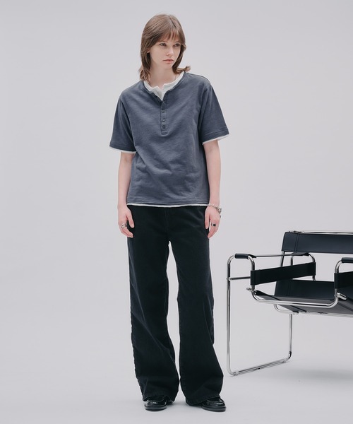 SELLE GLANT（セレグランテ）の「LAYERED HENLEY NECK SLUB T-SHIRT/レイヤードスタイルヘンリーネックスラブTシャツ（Tシャツ/カットソー・メンズ・ブラック系その他/ネイビー/ダークブラウン/ブラック・SMALL/MEDIUM/LARGE）」の14枚目の写真