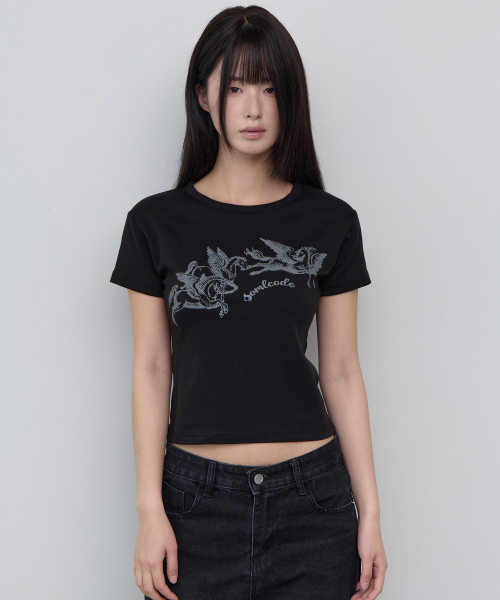 5OML(オーオーエムエル)の「ホース スリムクロップショートスリーブブラック(Tシャツ/カットソー・レディース・ブラック・FREE)」の1枚目の写真