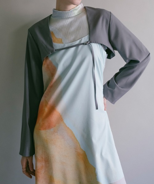 sahara（サハラ）の「Cropped Bolero Jacket（その他アウター・レディース・ブラック/グレー・FREE）」の2枚目の写真
