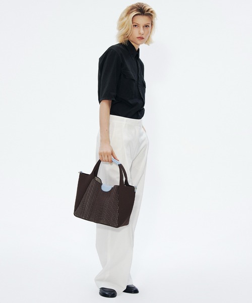 q bag paris(キューバッグパリ)の「tricote colonnette トリコット コロネット 2way トートバッグ ショルダーバッグ ニット(トートバッグ・レディース・ブラウン系その他/ブラック系その他/ベージュ系その他/アイボリー/テラコッタ/ブラック/ブラウン/ブラウン系その他2/ベージュ系その他2/ライトグレー/ブラック系その他2・FREE)」の5枚目の写真