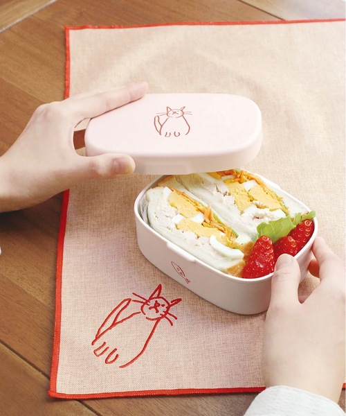 COMMON WARE(コモンウェアー)の「EC:DOODLE LINCH BOX MINI ドゥードゥル ランチボックスミニ400ml(お弁当箱・レディース・ライトグリーン/ベビーピンク/ライトグレー/グレイッシュベージュ・FREE)」の1枚目の写真