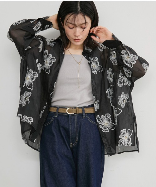 Doux archives(ドゥアルシーヴ)の「フラワー刺繍シアーオーバーシャツ(シャツ/ブラウス・レディース・ブラック/グレイッシュベージュ/アイボリー・FREE)」の20枚目の写真