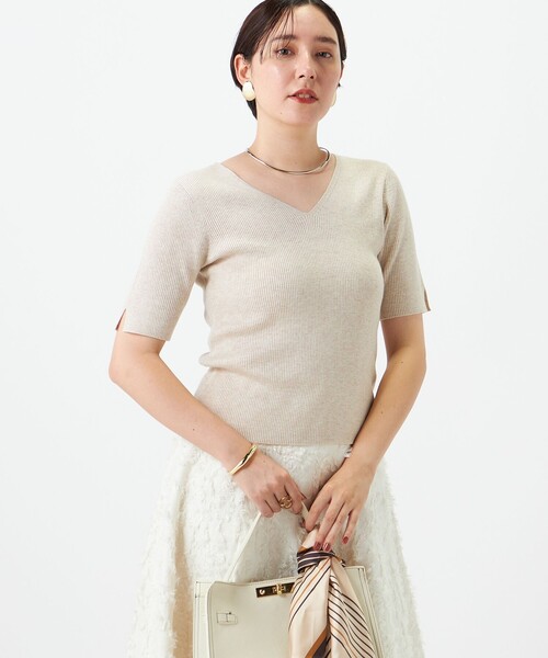 NOLLEY’S Sophi(ノーリーズソフィ)の「《手洗い可能》ラメリブ両前プルオーバー(ニット/セーター・レディース・ベージュ/ダークブラウン/グレー/ベビーピンク・38)」の21枚目の写真