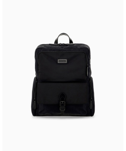 EMPORIO ARMANI(エンポリオアルマーニ)の「【エンポリオ アルマーニ】バックル付きフラップ マルチポケット バックパック(バックパック/リュック・メンズ・カーキ系/ブラック系・FREE)」の1枚目の写真