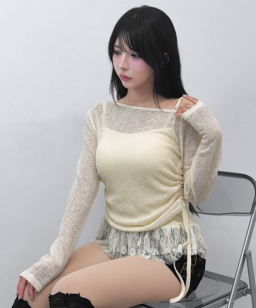 FOLLOWIN(フォロウィン)の「【2WAY/2点セット】オフショルダーシャーリングトップス+レースキャミ(Tシャツ/カットソー・レディース・ブラック/グレー/アイボリー・FREE)」の9枚目の写真