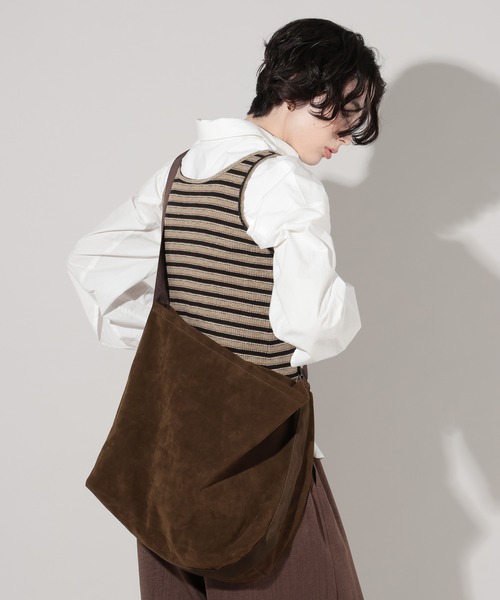 GEORGE'S(ジョージズ)の「ECO SUEDE BAG(ショルダーバッグ・レディース・ブラック/ブラウン/アイボリー・FREE)」の13枚目の写真