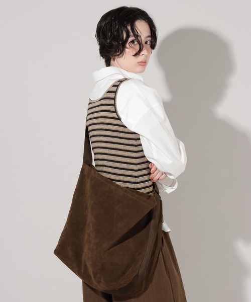 GEORGE'S(ジョージズ)の「ECO SUEDE BAG(ショルダーバッグ・レディース・ブラック/ブラウン/アイボリー・FREE)」の15枚目の写真