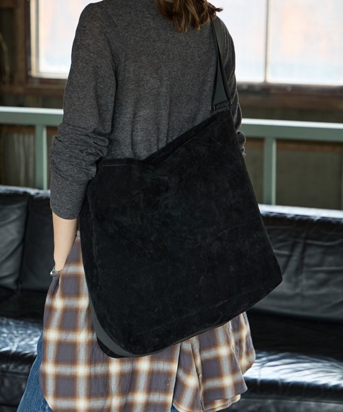 GEORGE'S(ジョージズ)の「ECO SUEDE BAG(ショルダーバッグ・レディース・ブラック/ブラウン/アイボリー・FREE)」の8枚目の写真