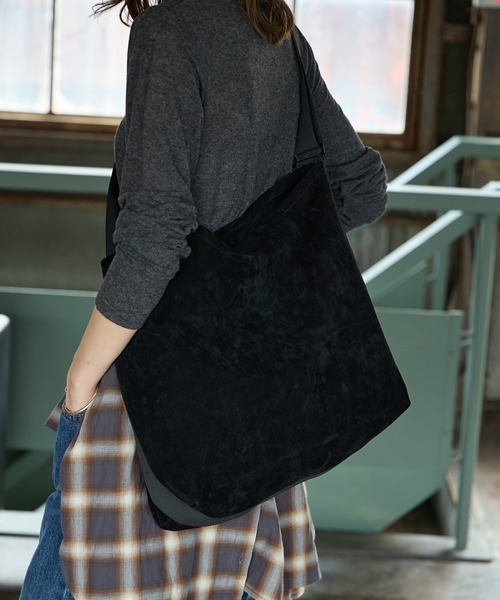 GEORGE'S(ジョージズ)の「ECO SUEDE BAG(ショルダーバッグ・レディース・ブラック/ブラウン/アイボリー・FREE)」の10枚目の写真