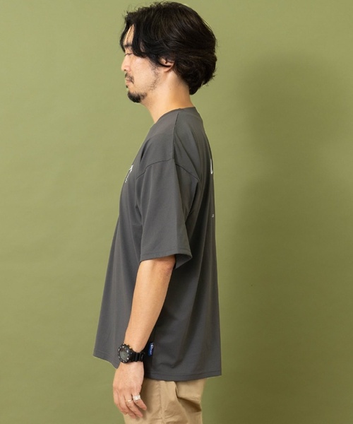 and D. petit main(アンドディープティマイン)の「【Penfield】【親子リンク】【接触冷感】DADアソートベア半袖Tシャツ(Tシャツ/カットソー・レディース・オフホワイト/チャコール・F)」の6枚目の写真