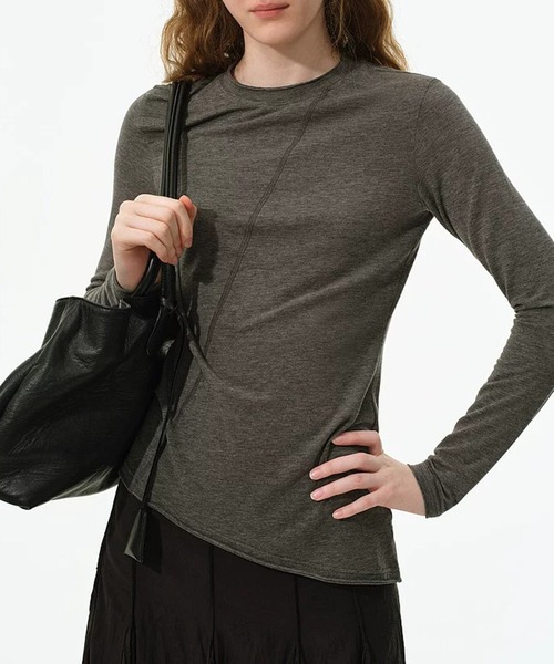 Fano Studios(ファノ ストゥディオズ)の「アシンメトリー ステッチトップス FQ26S196【Fano Studios】【2026AW】(Tシャツ/カットソー・レディース・グレー・M/L/S)」の7枚目の写真