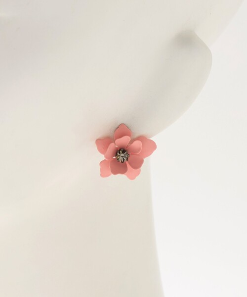 UNITED ARROWS(ユナイテッドアローズ)の「カラー フラワー ピアス(ピアス(両耳用)・レディース・ホワイト/ピンク/ロイヤルブルー・FREE)」の12枚目の写真