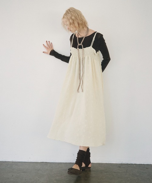 Crisp(クリスプ)の「crinkle volume cami onepiece / クリンクルボリュームキャミワンピース(ワンピース・レディース・ブラック/アイボリー・FREE)」の12枚目の写真
