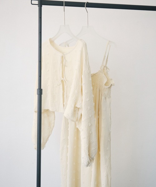 Crisp(クリスプ)の「crinkle volume cami onepiece / クリンクルボリュームキャミワンピース(ワンピース・レディース・ブラック/アイボリー・FREE)」の18枚目の写真
