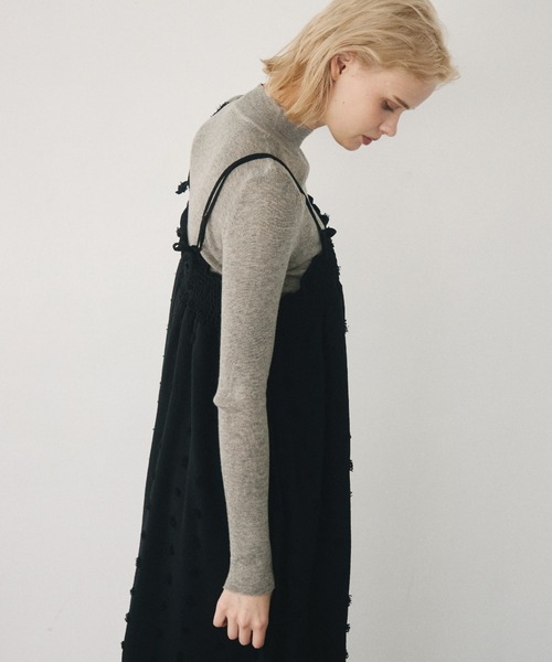 Crisp(クリスプ)の「crinkle volume cami onepiece / クリンクルボリュームキャミワンピース(ワンピース・レディース・ブラック/アイボリー・FREE)」の7枚目の写真