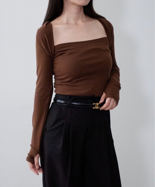 on:nue(オンニュ)の「【on:nue】ボレロレイヤード風フィンガーホールカットソー /26-27 AW COLLECTION(Tシャツ/カットソー・レディース・ブラウン/ブラック・FREE)」の20枚目の写真