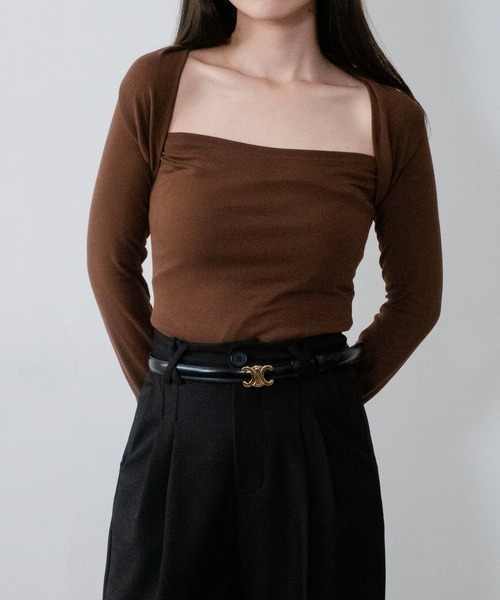 on:nue(オンニュ)の「【on:nue】ボレロレイヤード風フィンガーホールカットソー /26-27 AW COLLECTION(Tシャツ/カットソー・レディース・ブラウン/ブラック・FREE)」の21枚目の写真