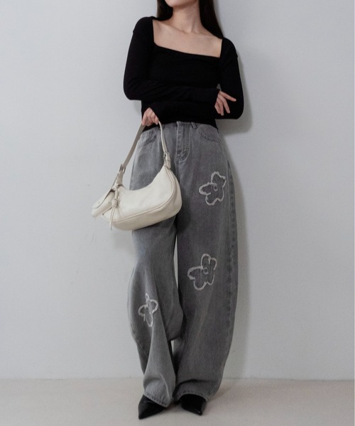 on:nue(オンニュ)の「【on:nue】ボレロレイヤード風フィンガーホールカットソー /26-27 AW COLLECTION(Tシャツ/カットソー・レディース・ブラウン/ブラック・FREE)」の9枚目の写真