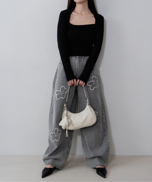 on:nue(オンニュ)の「【on:nue】ボレロレイヤード風フィンガーホールカットソー /26-27 AW COLLECTION(Tシャツ/カットソー・レディース・ブラウン/ブラック・FREE)」の10枚目の写真