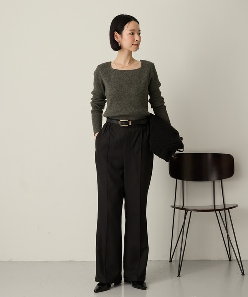 Aunely(オーネリー)の「【Aunely】パウダーツイル美シルエットフレアタックパンツ<YOSOOIシリーズ>(その他パンツ・レディース・ネイビー/ダークブラウン/グレー/ブラック/グレイッシュベージュ/モカ・M/S/L)」の18枚目の写真