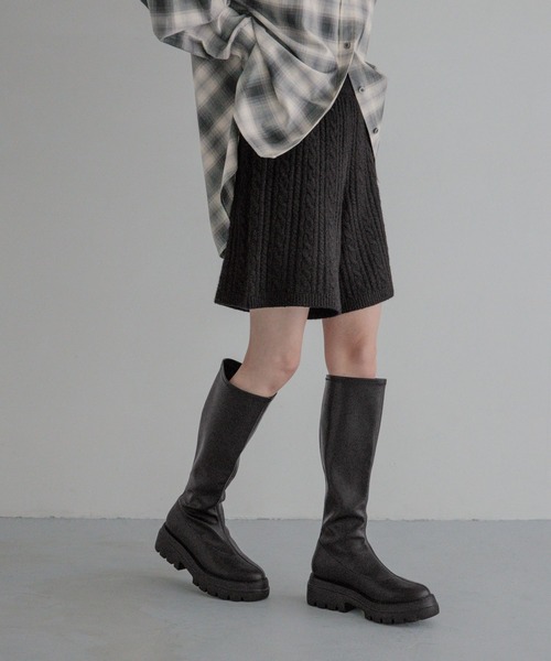 LOWRYS FARM(ローリーズファーム)の「ケーブルニットショートパンツ 1052805(その他パンツ・レディース・ブラック/アイボリー/グレー・FREE)」の3枚目の写真