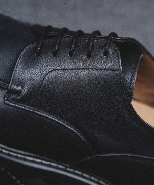 WYM LIDNM（ウィム バイ リドム）の「GRAINED LEATHER U-TIP DERBY SHOES（ドレスシューズ・メンズ・ブラック・L/XL/M/XS/S）」の7枚目の写真