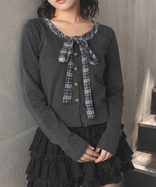 SPINNS(スピンズ)の「レイヤード風長袖カットソー/チェックリボン/NEO森ガール(Tシャツ/カットソー・レディース・アイボリー/ブラウン/チャコール・ONESIZE)」の1枚目の写真