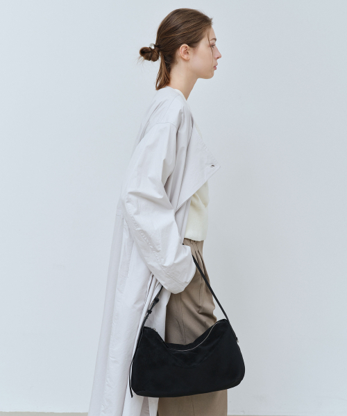 OVHEE(オヴェイ)の「ネサ ホーボーバッグ Nessa Hobo Bag(ショルダーバッグ・レディース・ブラック/サンドベージュ/オートミール・FREE)」の16枚目の写真