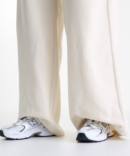 NEW BALANCE(ニューバランス)の「Brushed Coastal スウェットパンツ(裏起毛)(スウェットパンツ・レディース・ブラック/アイボリー・X-LARGE/LARGE/MEDIUM/SMALL)」の12枚目の写真
