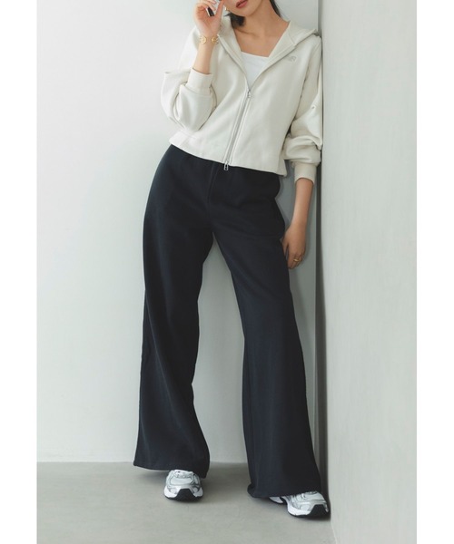 NEW BALANCE(ニューバランス)の「Brushed Coastal スウェットパンツ(裏起毛)(スウェットパンツ・レディース・ブラック/アイボリー・X-LARGE/LARGE/MEDIUM/SMALL)」の4枚目の写真