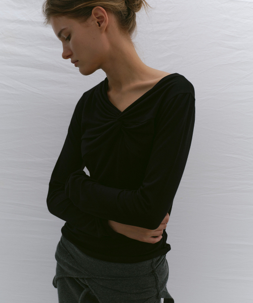 CACELE(カッセル)の「ソフトツイスト長袖Tシャツ ブラック(Tシャツ/カットソー・レディース・その他・FREE)」の6枚目の写真
