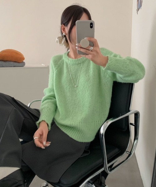 FLINEA(フリネア)の「クルーネック長袖ニットトップス(ニット/セーター・レディース・グレー/ピンク/オレンジ/ブルー/グリーン/アイボリー・FREE)」の15枚目の写真