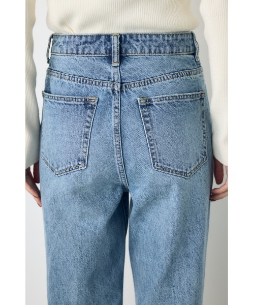 AZUL by moussy（アズールバイマウジー）の「【超スタイルアップデニムがアップデート！】AZUL DENIM ストレートデニム　春服　夏服　秋服　冬服　体系カバー【身長/骨格別着用画像あり】（デニムパンツ・レディース・ライトブルー/ライトブラック・X-SMALL/MEDIUM/LARGE/SMALL）」の16枚目の写真