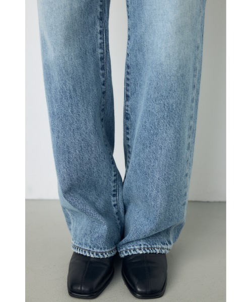 AZUL by moussy（アズールバイマウジー）の「【超スタイルアップデニムがアップデート！】AZUL DENIM ストレートデニム　春服　夏服　秋服　冬服　体系カバー【身長/骨格別着用画像あり】（デニムパンツ・レディース・ライトブルー/ライトブラック・X-SMALL/MEDIUM/LARGE/SMALL）」の17枚目の写真