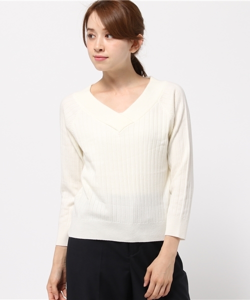 31 Sons de mode（トランテアン　ソン　ドゥ　モード）の「ストレッチワイドリブVネックプルオーバー（ニット/セーター・レディース・ライトグレー/オフホワイト/ブラック/エンジ・36）」の14枚目の写真