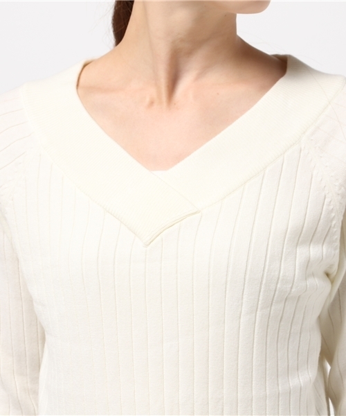 31 Sons de mode（トランテアン　ソン　ドゥ　モード）の「ストレッチワイドリブVネックプルオーバー（ニット/セーター・レディース・ライトグレー/オフホワイト/ブラック/エンジ・36）」の11枚目の写真