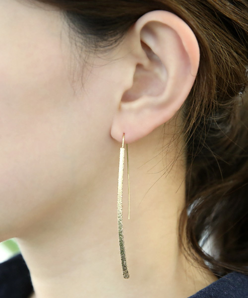 queite(ケイト)の「梨地ロングフックピアス(ピアス(両耳用)・レディース・ゴールド/シルバー・FREE)」の10枚目の写真